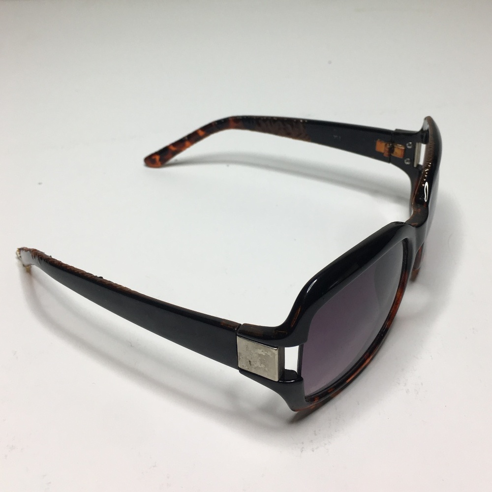 Tortoise Shell Sunglasses - Picture 2 of 3